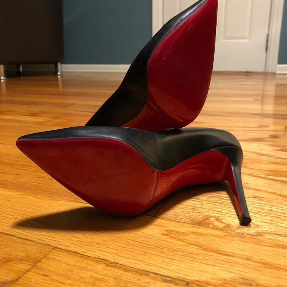 Christian Louboutin Classic Pigalle Pump